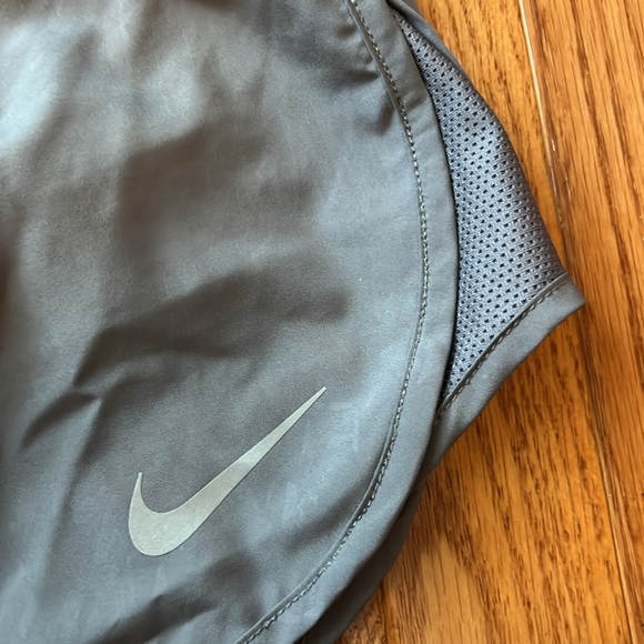 Nike dri-fit running shorts - Picture 2 of 9